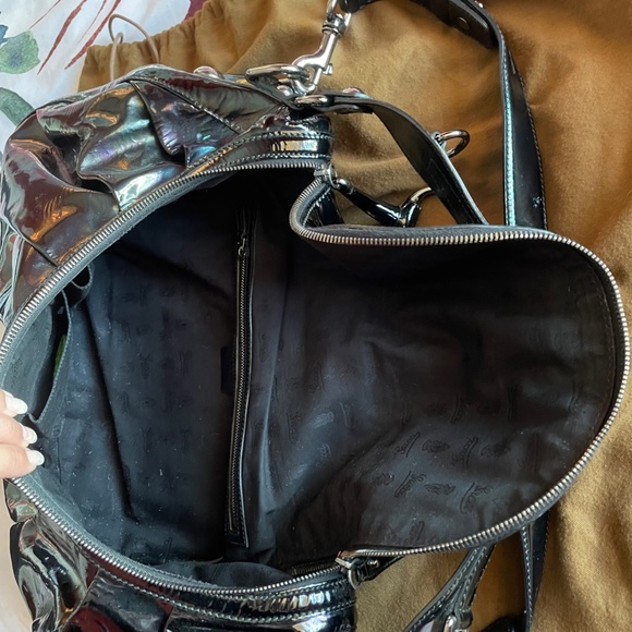 Gucci Iridescent Patent Leather Icon Bit Shoulder Bag - Picture 2 of 8